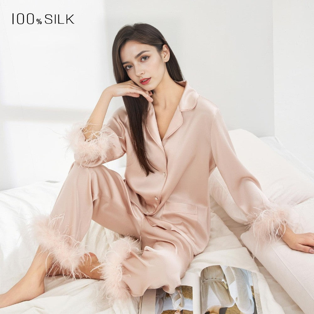 KIRA IRIS - Feather-Spliced Silk Pajamas