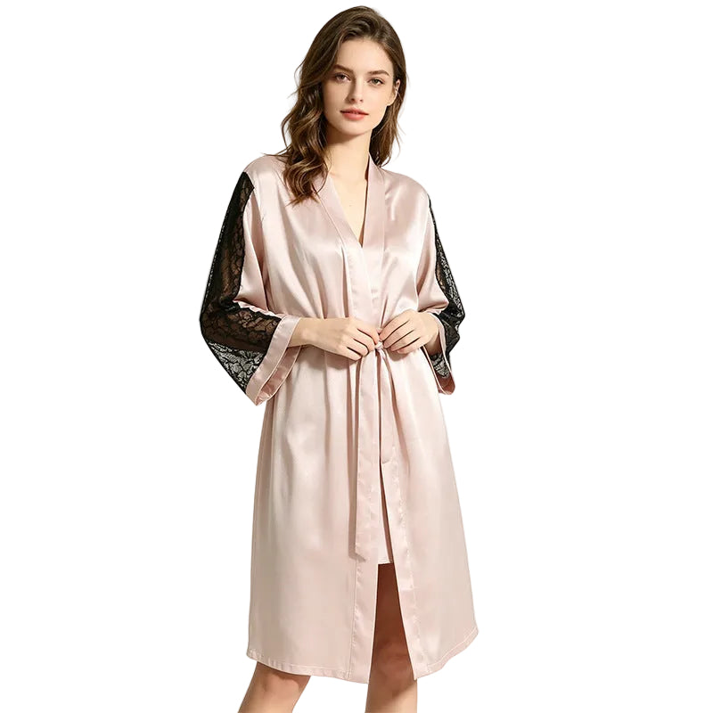 KIRA Velvety Lace
